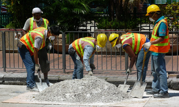 What Roles Does Admixtures Play in Ready Mix Concrete?